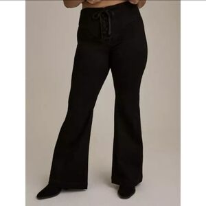 Torrid Festi Size 2X (18/20) Black Flare Jeans